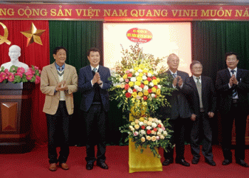 CÂU LẠC BỘ NHÀ BÁO CAO TUỔI TỈNH PHÚ THỌ GẶP MẶT ĐẦU XUÂN, TRIỂN KHAI NHIỆM VỤ NĂM 2020, KẾT NẠP HỘI VIÊN MỚI, MỪNG THỌ HỘI VIÊN CAO TUỔI (TRẦN LIÊN)