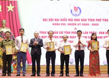 CÂU LẠC BỘ NHÀ BÁO CAO TUỔI TỈNH PHÚ THỌ GẶP MẶT ĐẦU XUÂN, TRIỂN KHAI NHIỆM VỤ NĂM 2020, KẾT NẠP HỘI VIÊN MỚI, MỪNG THỌ HỘI VIÊN CAO TUỔI (TRẦN LIÊN)
