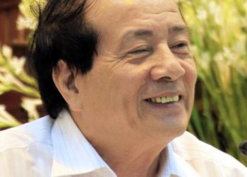 Với người đi cưới đám mây non