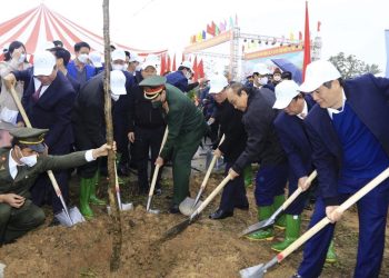 Hai tác giả Việt Nam đoạt giải thưởng văn học sông Mê Kông lần thứ 11