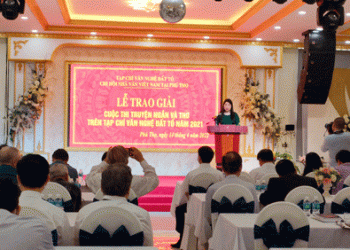 Hội Liên hiệp VHNT Phú Thọ tổng kết, trao giải cuộc thi ảnh “Phú Phọ – Trung du, miền núi phía Bắc” năm 2021