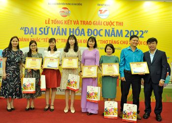 Hội Nhà văn Việt Nam trao Giải thưởng Văn học và Kết nạp Hội viên mới năm 2021