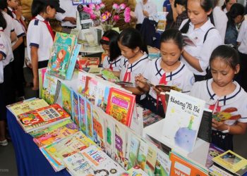 Nhìn thẳng nói thật: Xin đừng để bị mắc bẫy