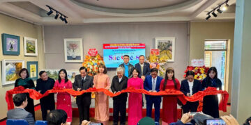 Phú Thọ: Khai mạc triển lãm tranh “Sắc quê – 8” Chào mừng Đại hội Đảng toàn quốc lần thứ XIV